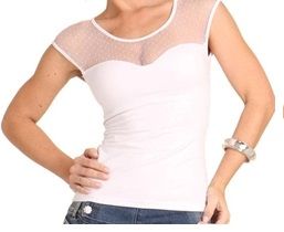 Blusa c/ detalhe em renda